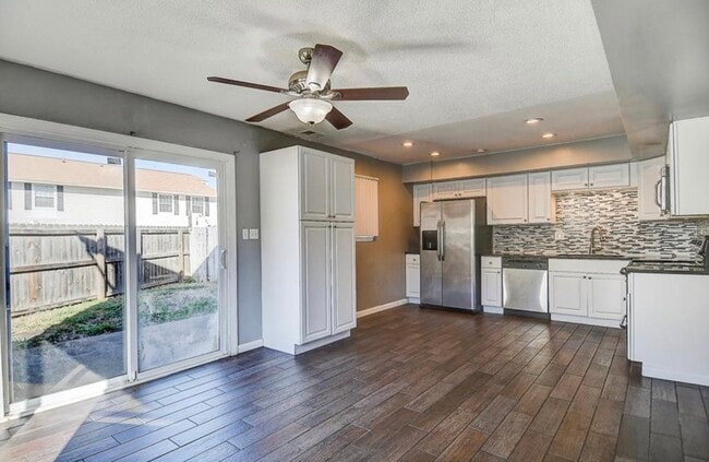 Photo - 727 Alder Cir