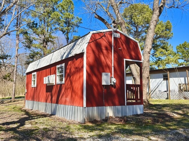 Photo - Studio Tiny home in West Batesville Unit 1280 Agnes