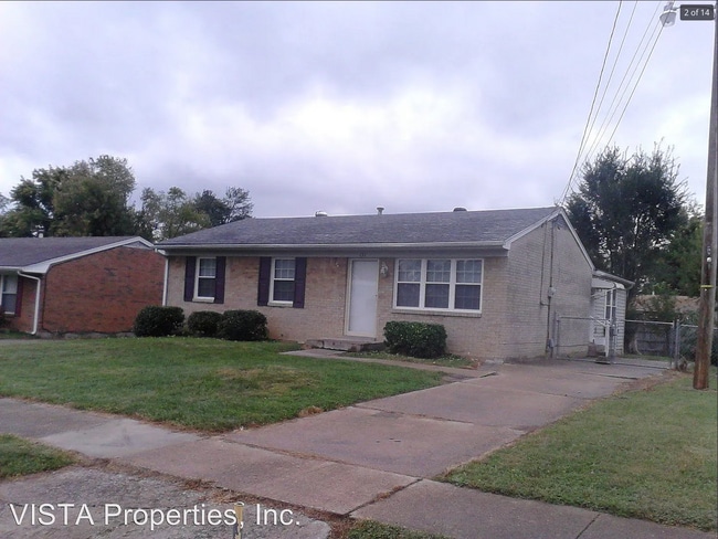 Building Photo - 131 Sanna Dr