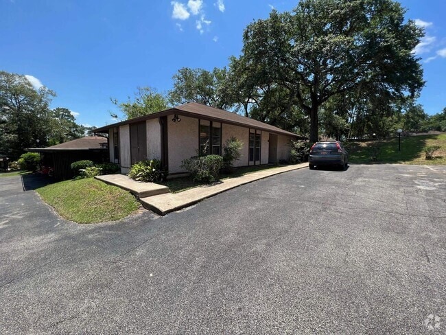 Building Photo - 420 Westwood Dr Rental