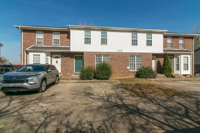 Photo - 1244 Parkway Pl Apartment Unit 1244-C Parkway Place