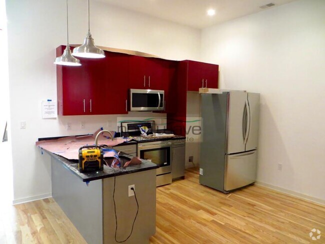 Building Photo - 888 Tremont St Unit 2 Rental