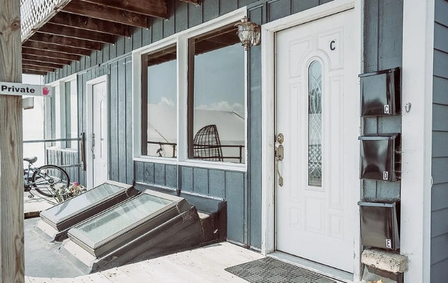 Photo - 309 St John St Unit C