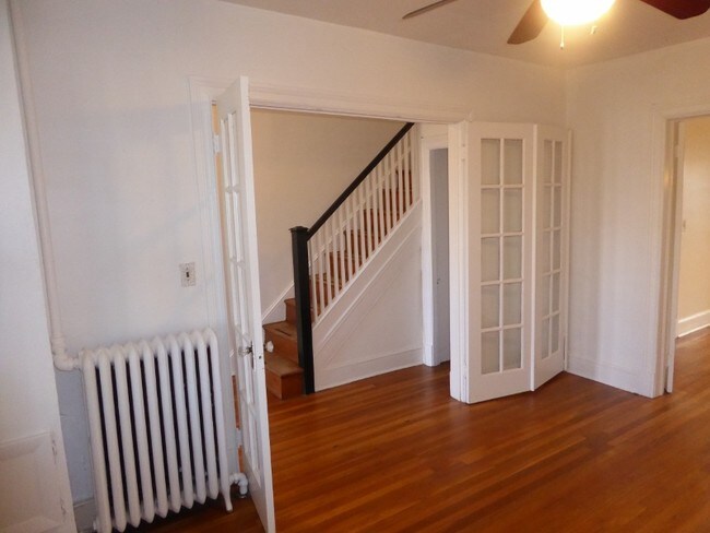 Photo - 732 Fairmont St NW