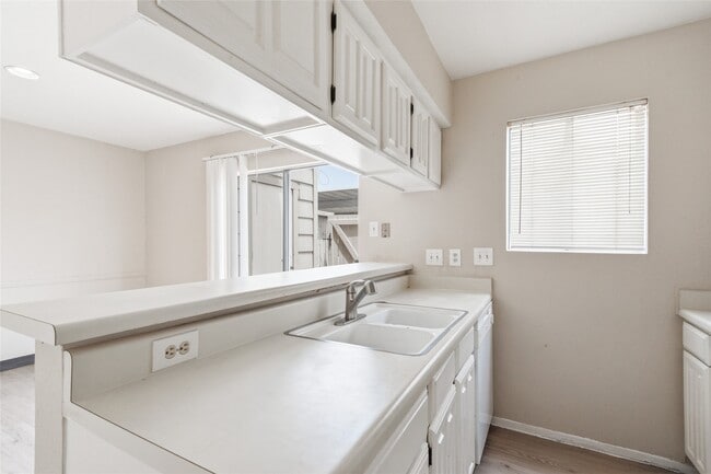 Photo - 2120 Wilcrest Dr