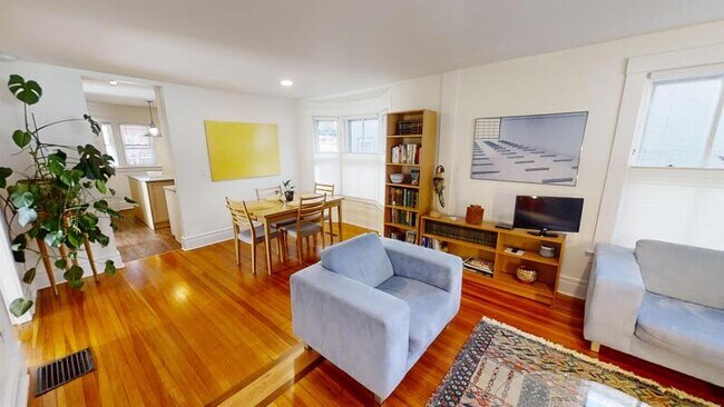 Photo - 618 S Ashley St Unit 1