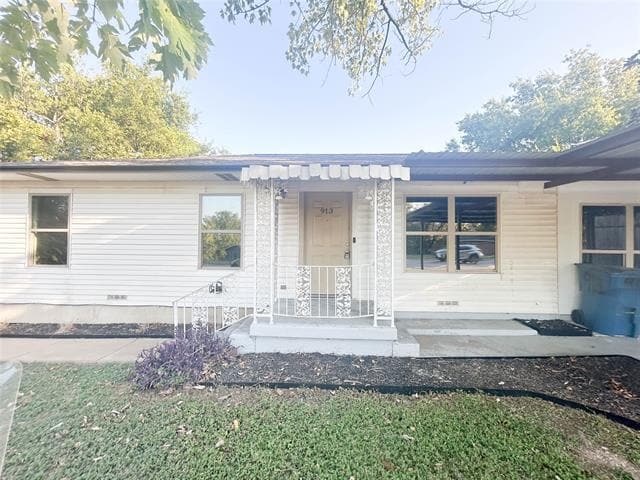 Photo - 913 W Main St