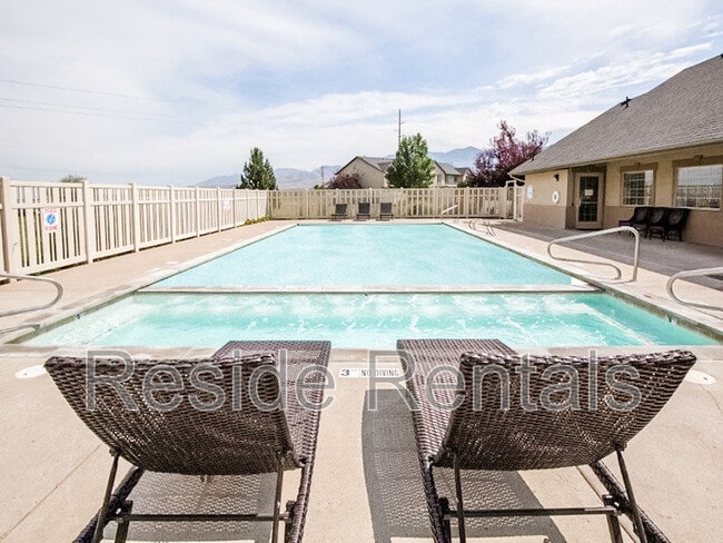 Photo - 450 W 1800 N