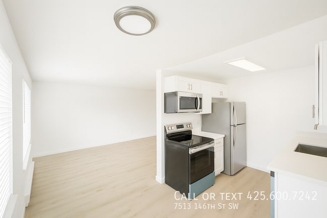 Photo - 7513 146th St SW