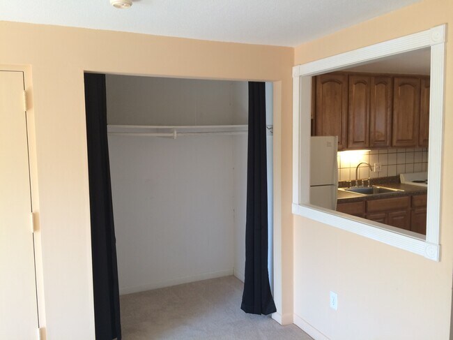 Photo - 4 Colonial Dr Unit 6