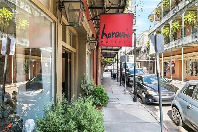 Photo - 931 Royal St