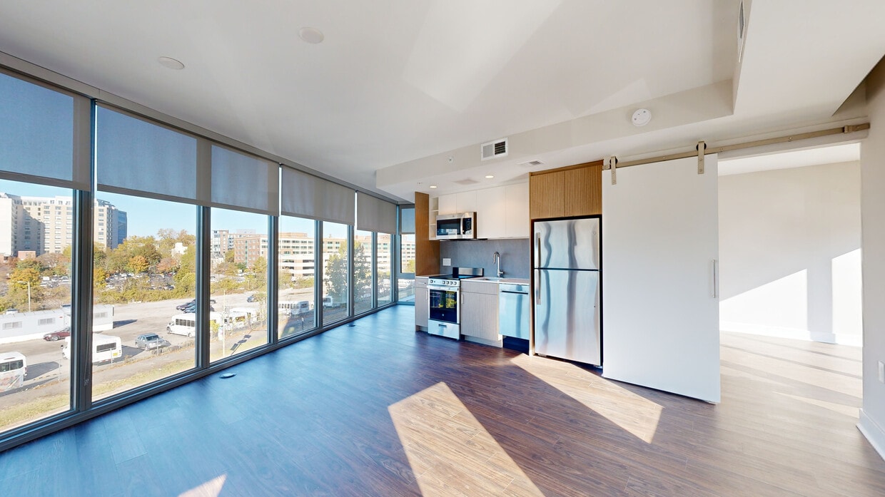 Photo - Pinnacle Apartments