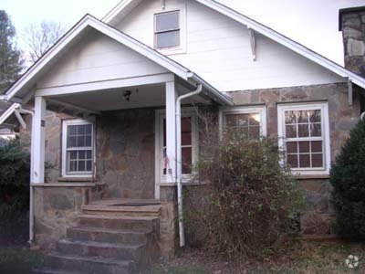 Building Photo - Nice 4 Bedroom Two Story Rock House near L...