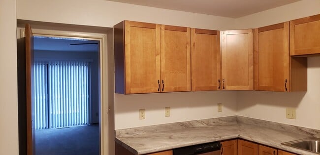 Photo - 3 BEDROOOM/1.5 BATH TOWNHOUSE