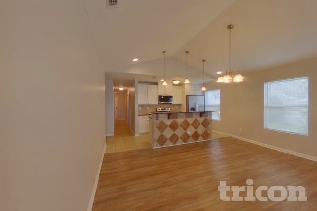 Photo - 4201 Broadstairs Dr SW