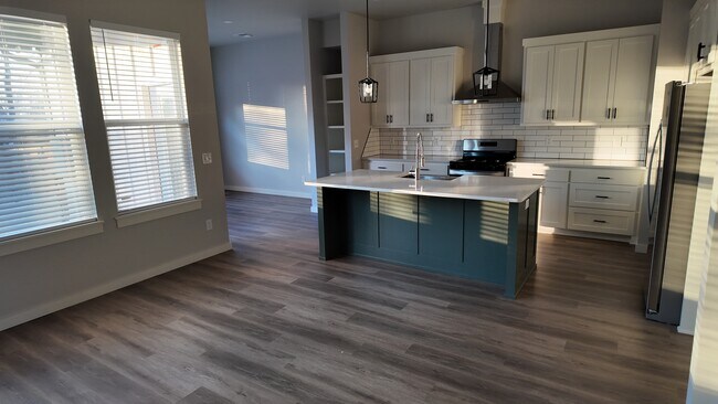 Photo - 4617 S East Ave