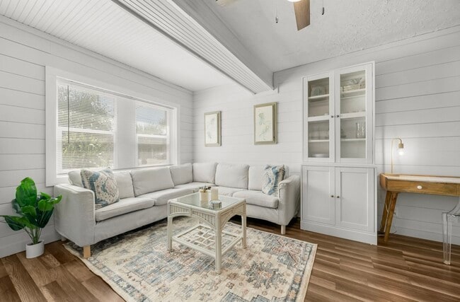 Photo - 5608 Sunset Ave
