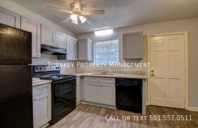 Photo - 2 E Laramie Dr Unit B