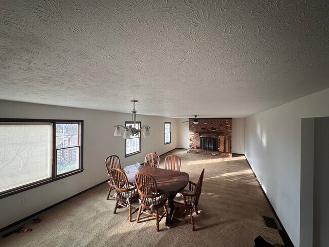 Photo - 319 Ironwood Rd