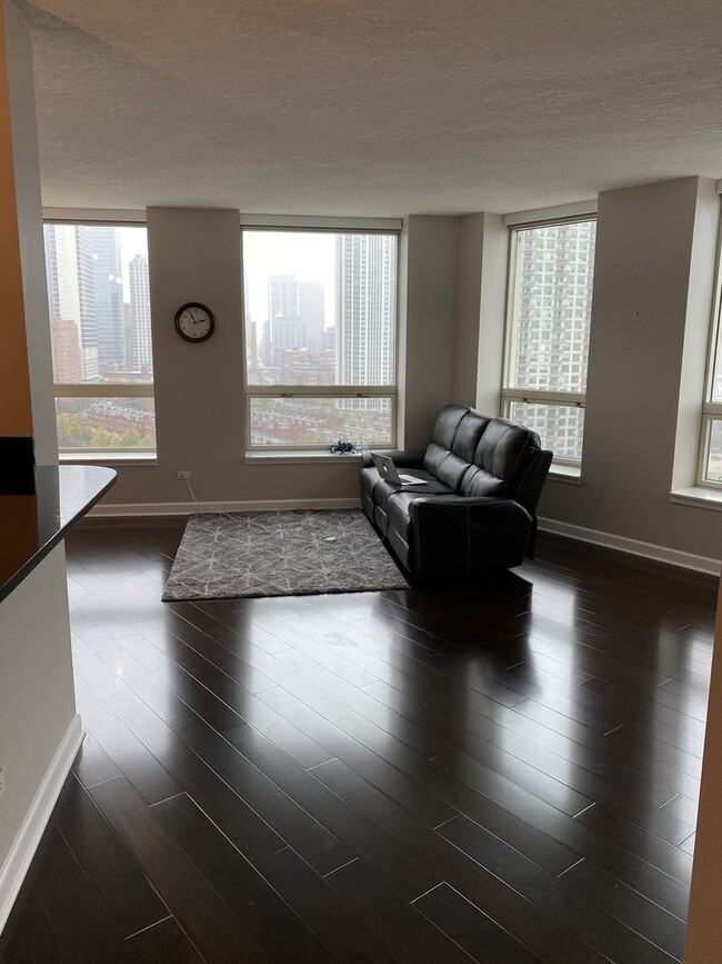 Photo - 600 N Kingsbury St Unit 1602