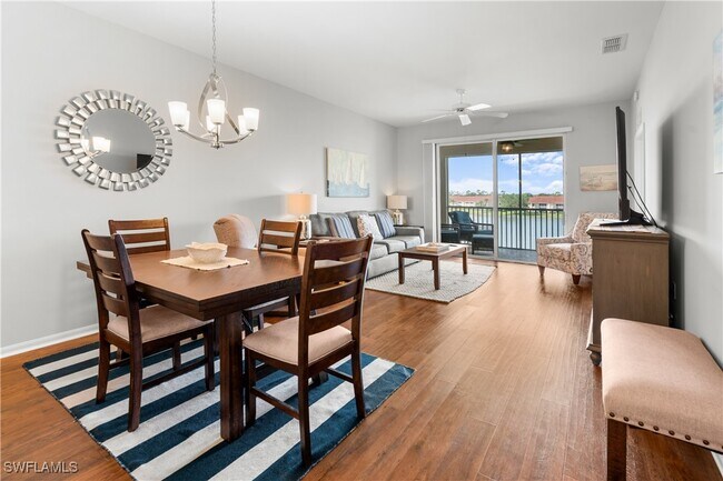 Building Photo - 2730 Cypress Trace Cir Unit 2834