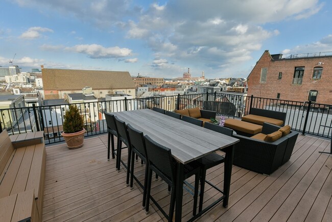 Photo - 350 W Broadway Unit 10