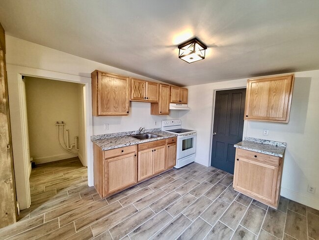 Photo - 258 S Spruce St Unit 201