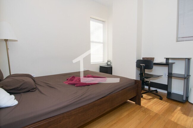 Photo - Nicely updated 4 bed for September!