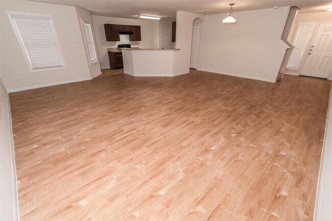 Photo - 6210 Luce St