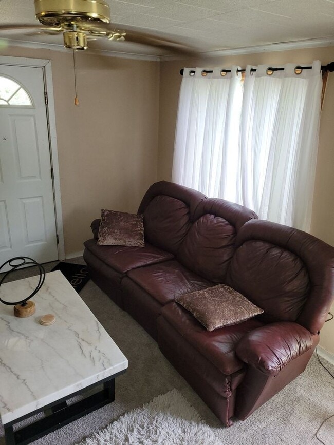 Photo - 753 East Dr