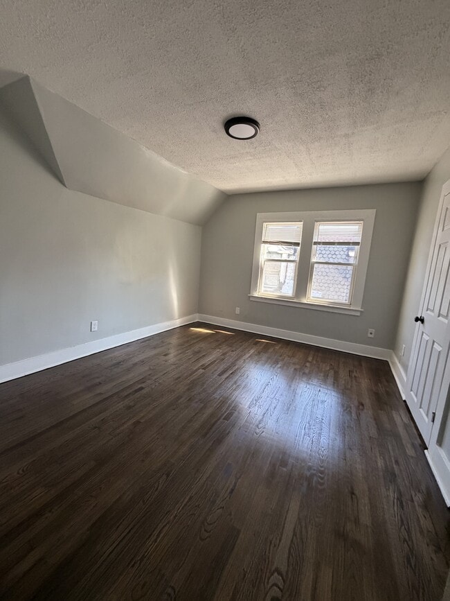 599 Elm St Unit 3
