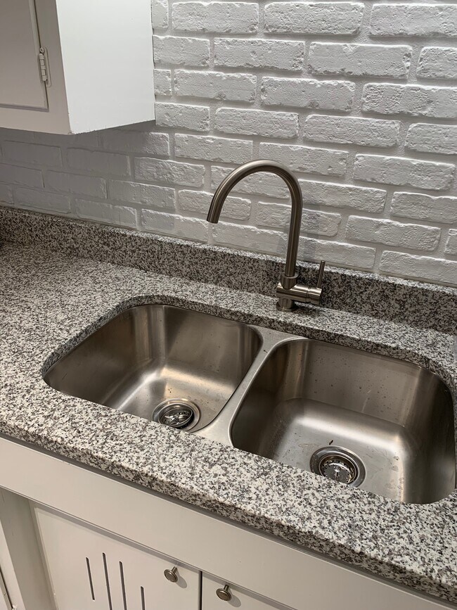 Photo - 5544 S 28th Ave