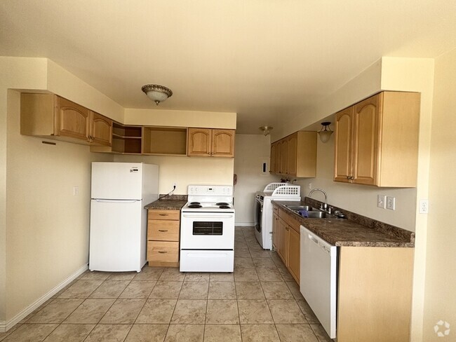 Building Photo - 2035 E 2700 S Rental