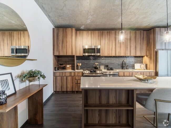 Building Photo - 1617 W Lake St Unit 2015 Rental