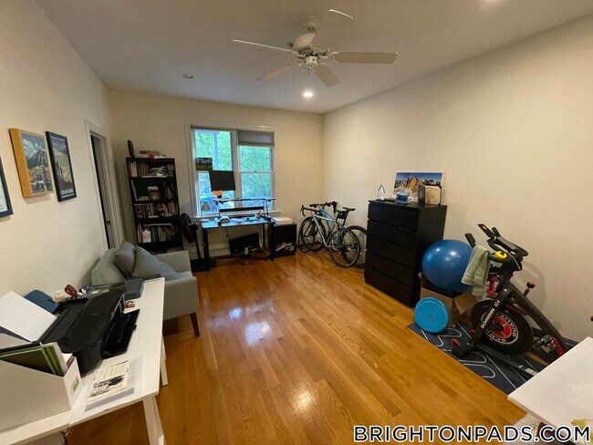 Photo - 10 Selkirk Rd Apartment Unit 2
