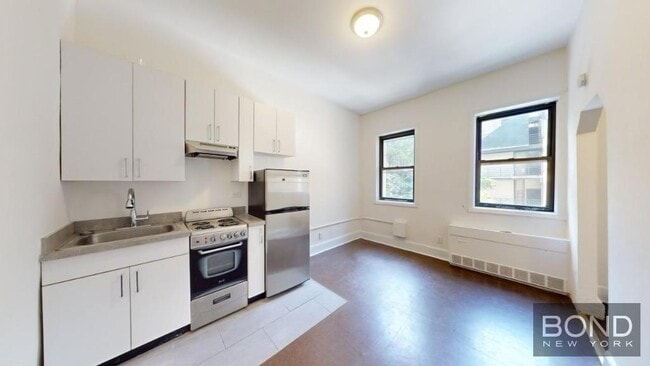 Building Photo - 455 Second Avenue Unit 4A Rental