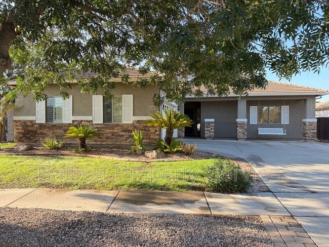 Building Photo - 4203 E Los Altos Rd