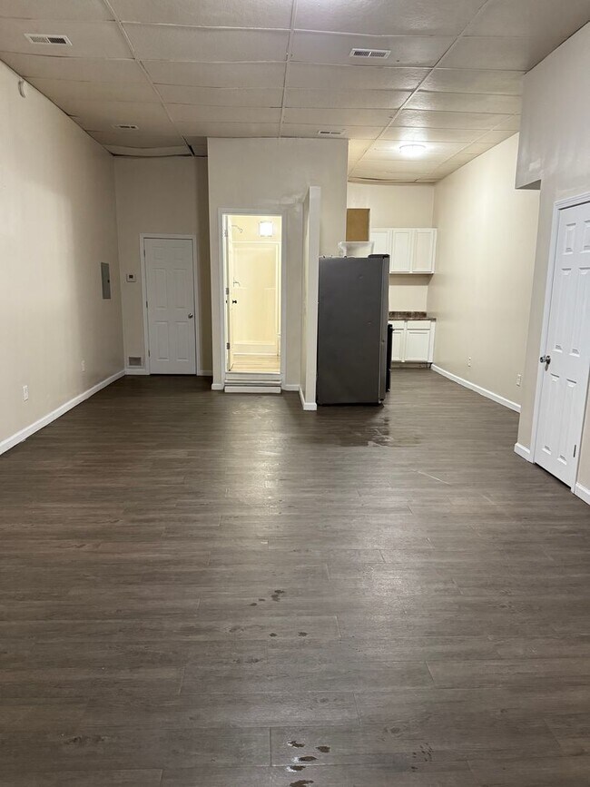 Photo - 1523 S Walnut St Unit 1523 South Walnut Street - 9