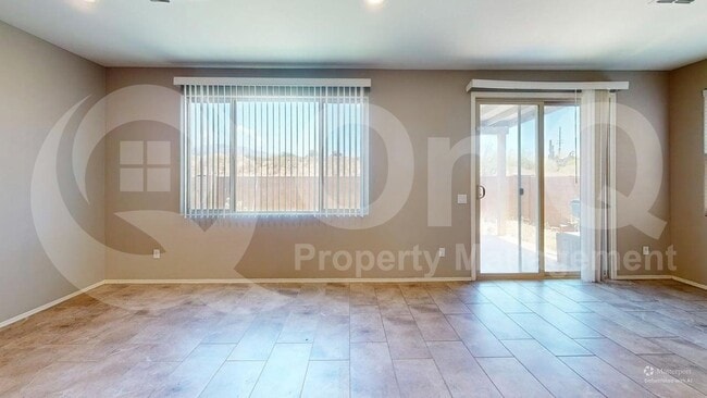 Photo - 5940 N Umbra Ct
