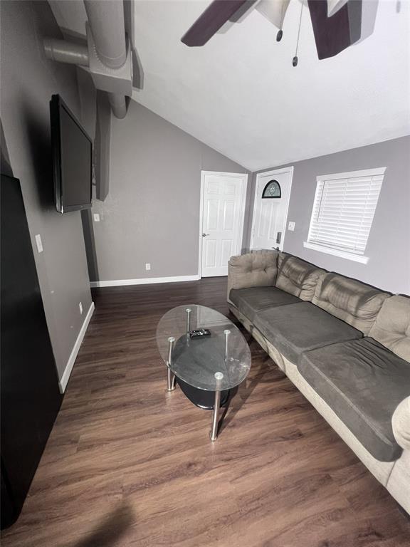 Photo - 1000 E 53rd St