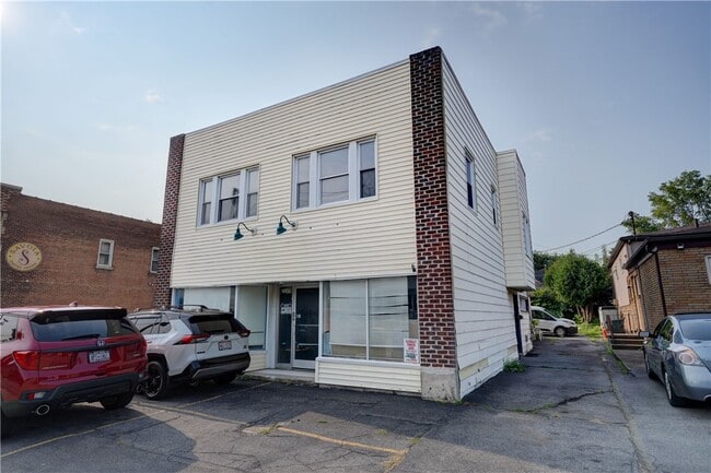 Building Photo - 2247 Clifford Ave