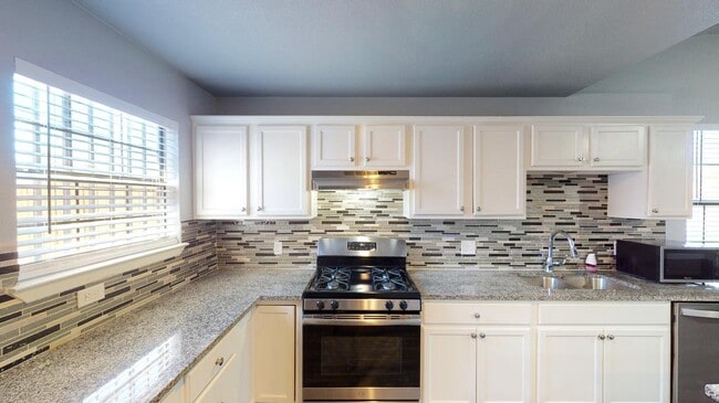 Photo - Spacious Victory Gardens home near Trammell Crow Park