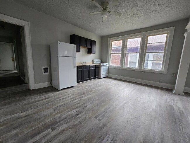 Photo - 579 Blair Ave Unit 579-4
