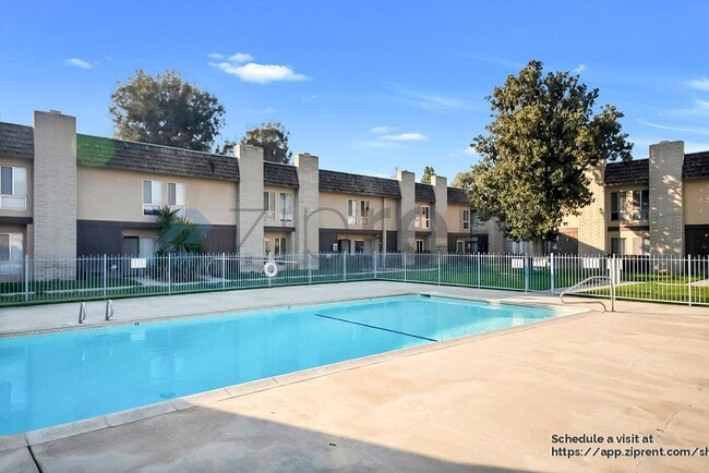 Photo - 5301 Demaret Ave