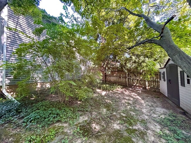 940 Corwin Rd