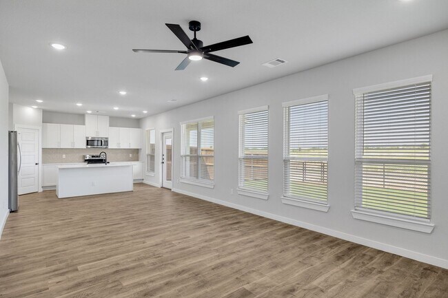 Photo - EDGEWOOD ESTATES NOW PRE-LEASING! LUXURIOU...