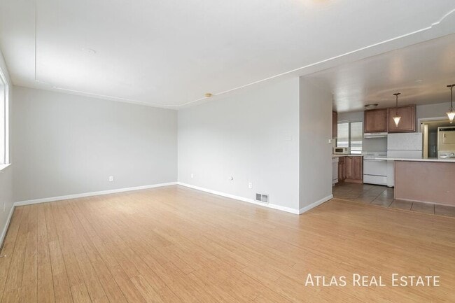 Photo - 1523 W 34th Ave