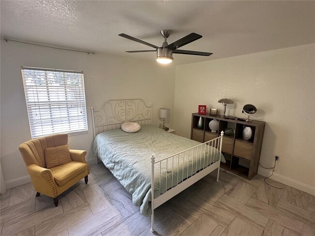 Photo - 7327 Floral Cir E