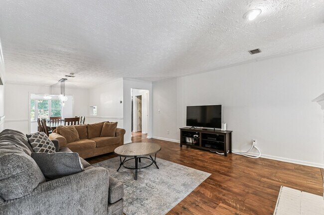 Photo - 19 Normandy Ct