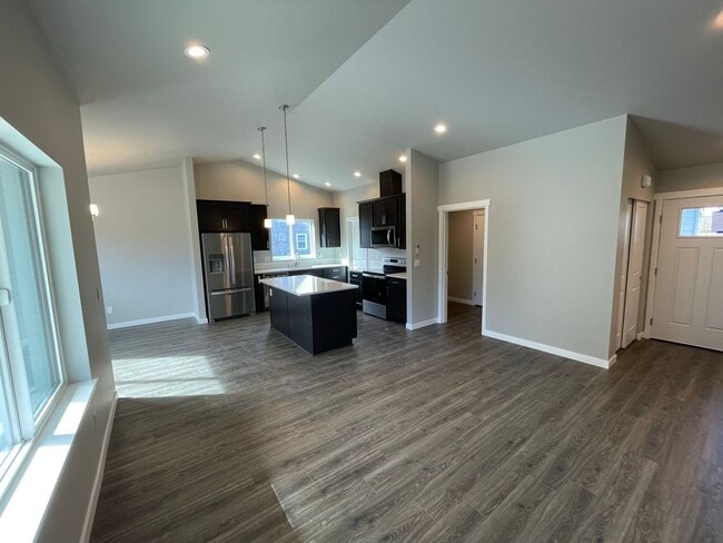 Photo - 2707 Oakes Ave